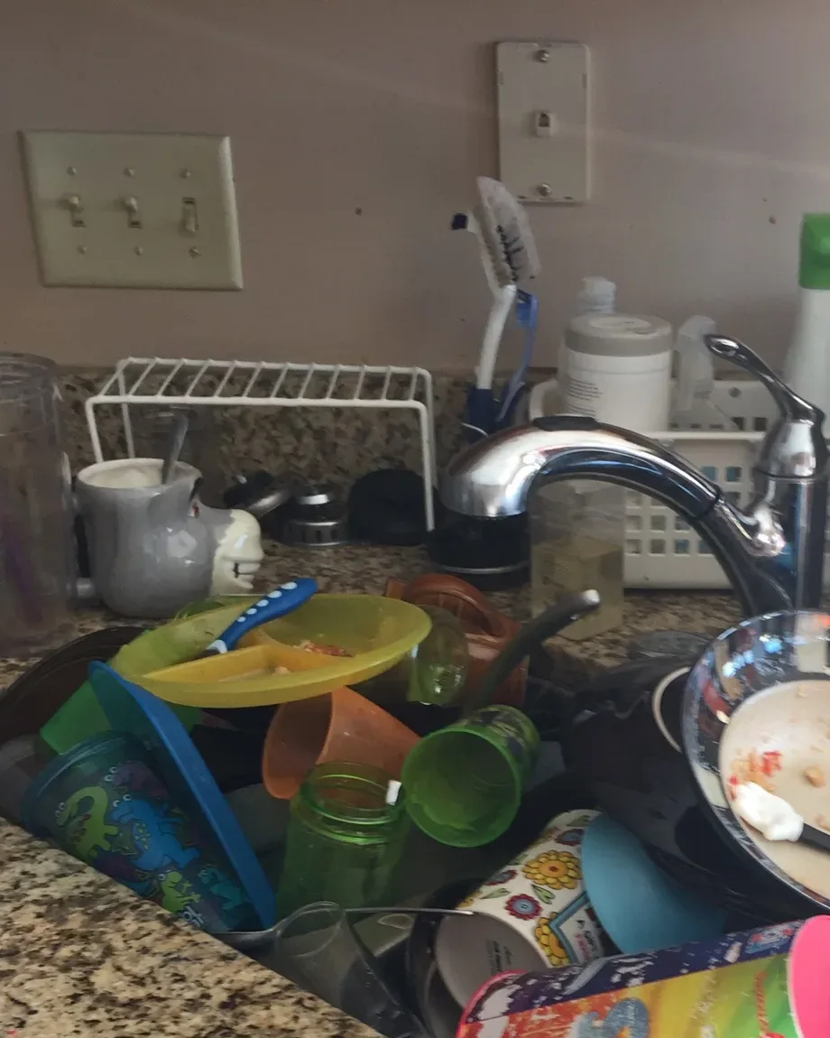 Kitchen sink before cleaning